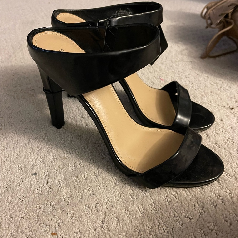 Express heels - Picture 2 of 3